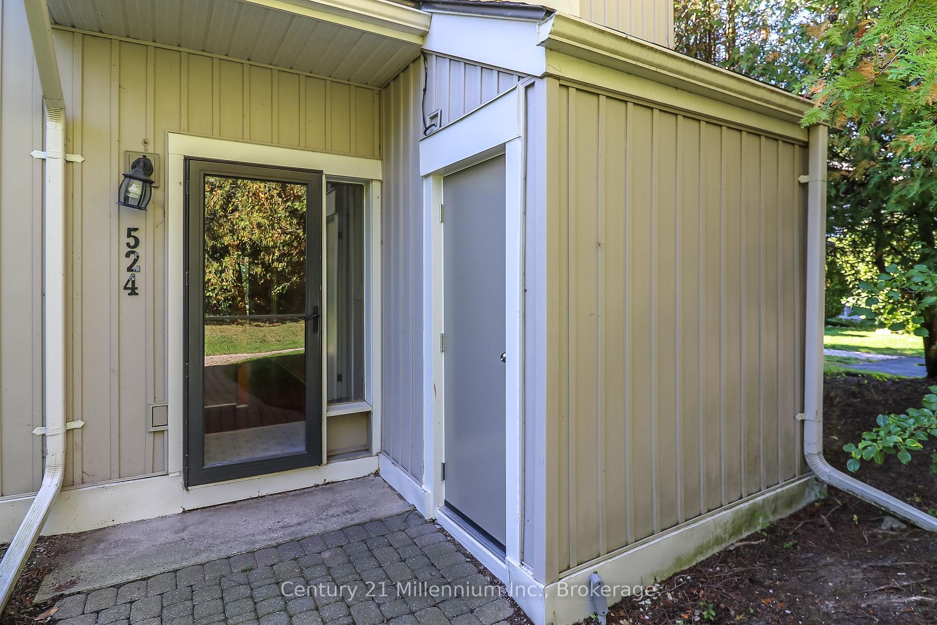 Photo 12 of 524 Oxbow Crescent, Collingwood — HOMEH