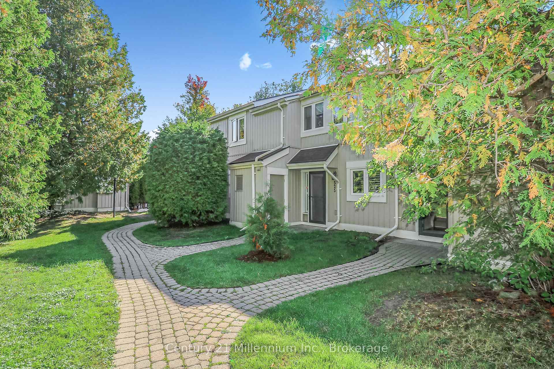Photo 26 of 524 Oxbow Crescent, Collingwood — HOMEH