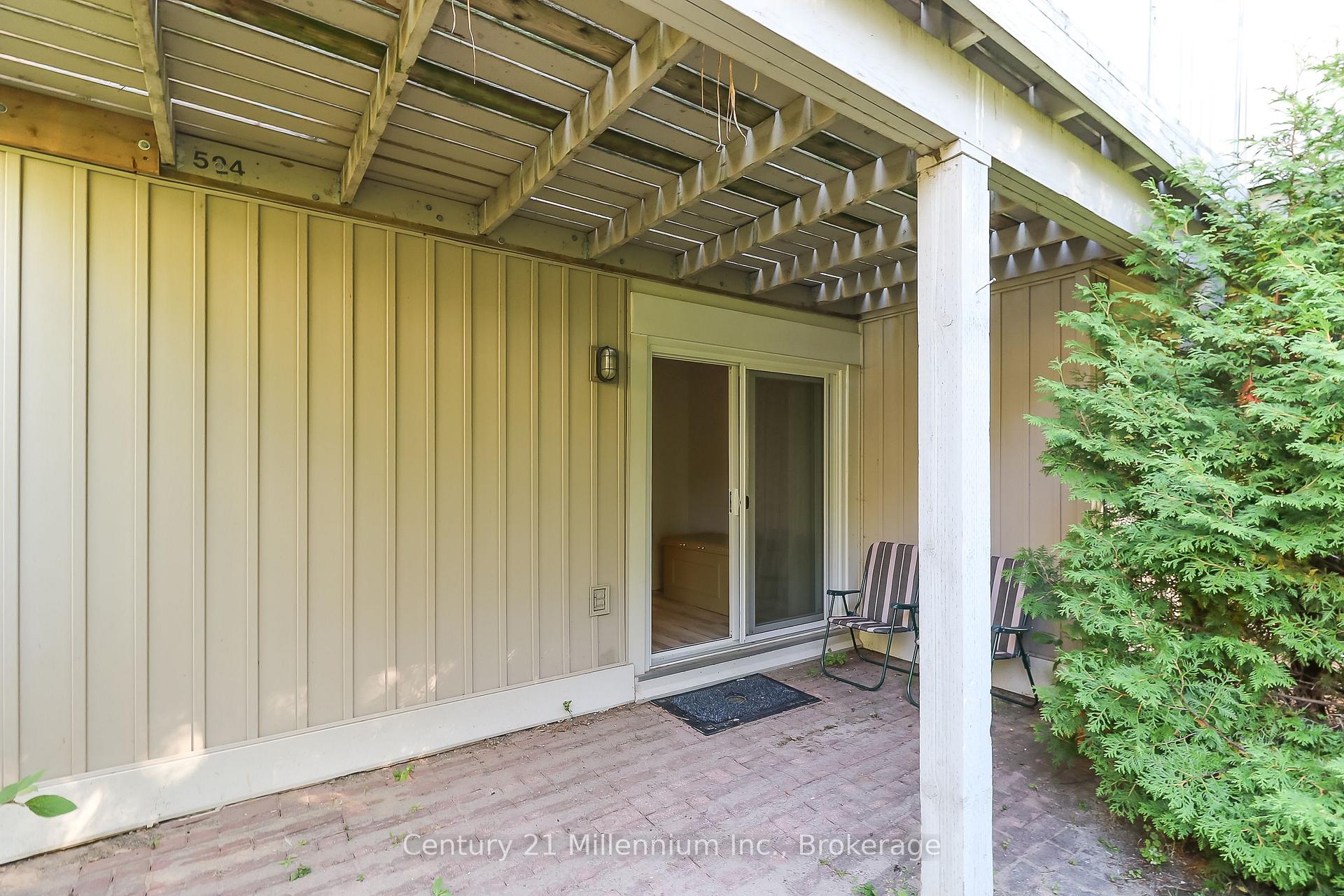 Photo 14 of 524 Oxbow Crescent, Collingwood — HOMEH