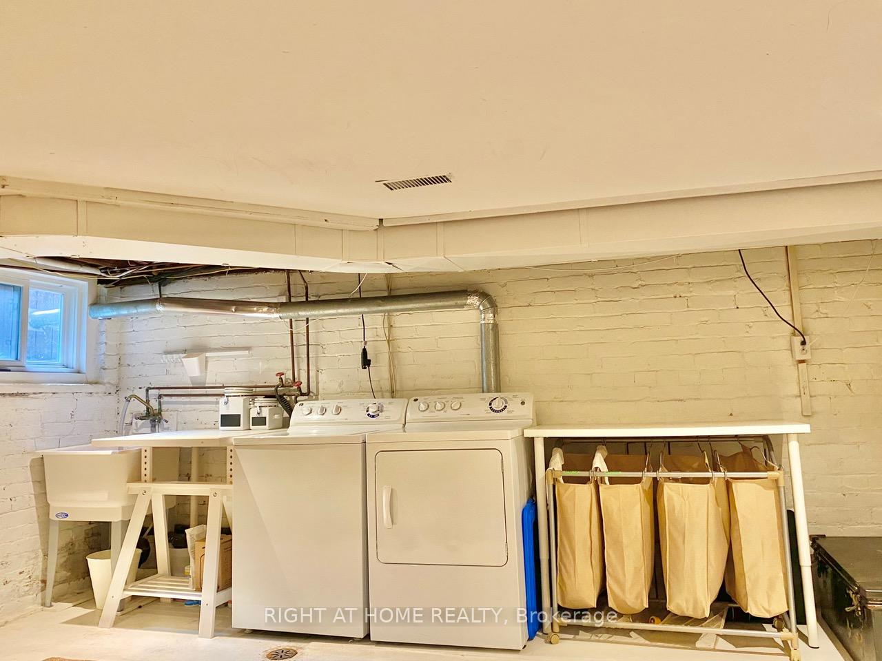 Photo 15 of 560 Crawford Street, Toronto, Palmerston-Little Italy — HOMEH