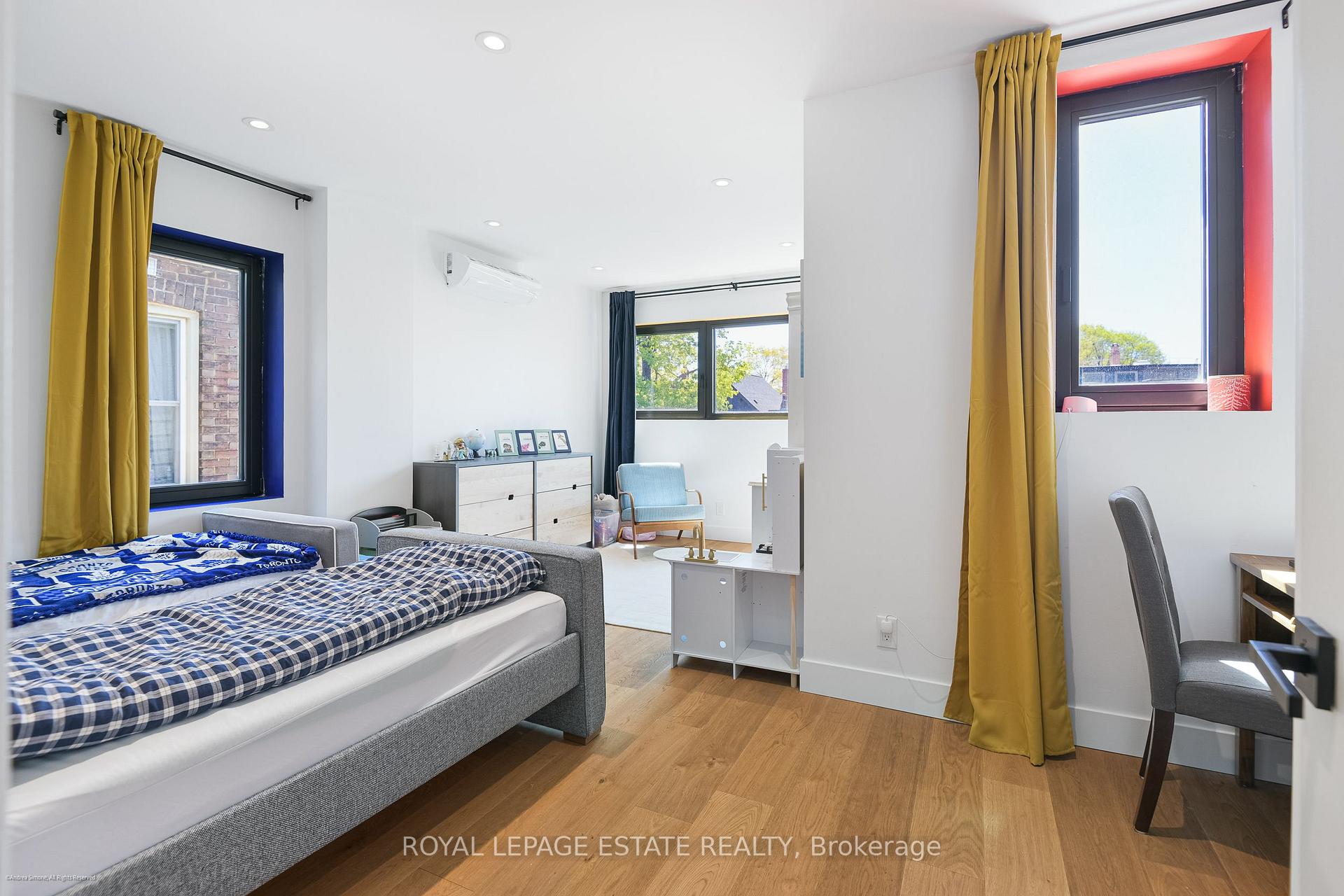 Photo 12 of 23 Fulton Avenue, Toronto, Playter Estates-Danforth — HOMEH