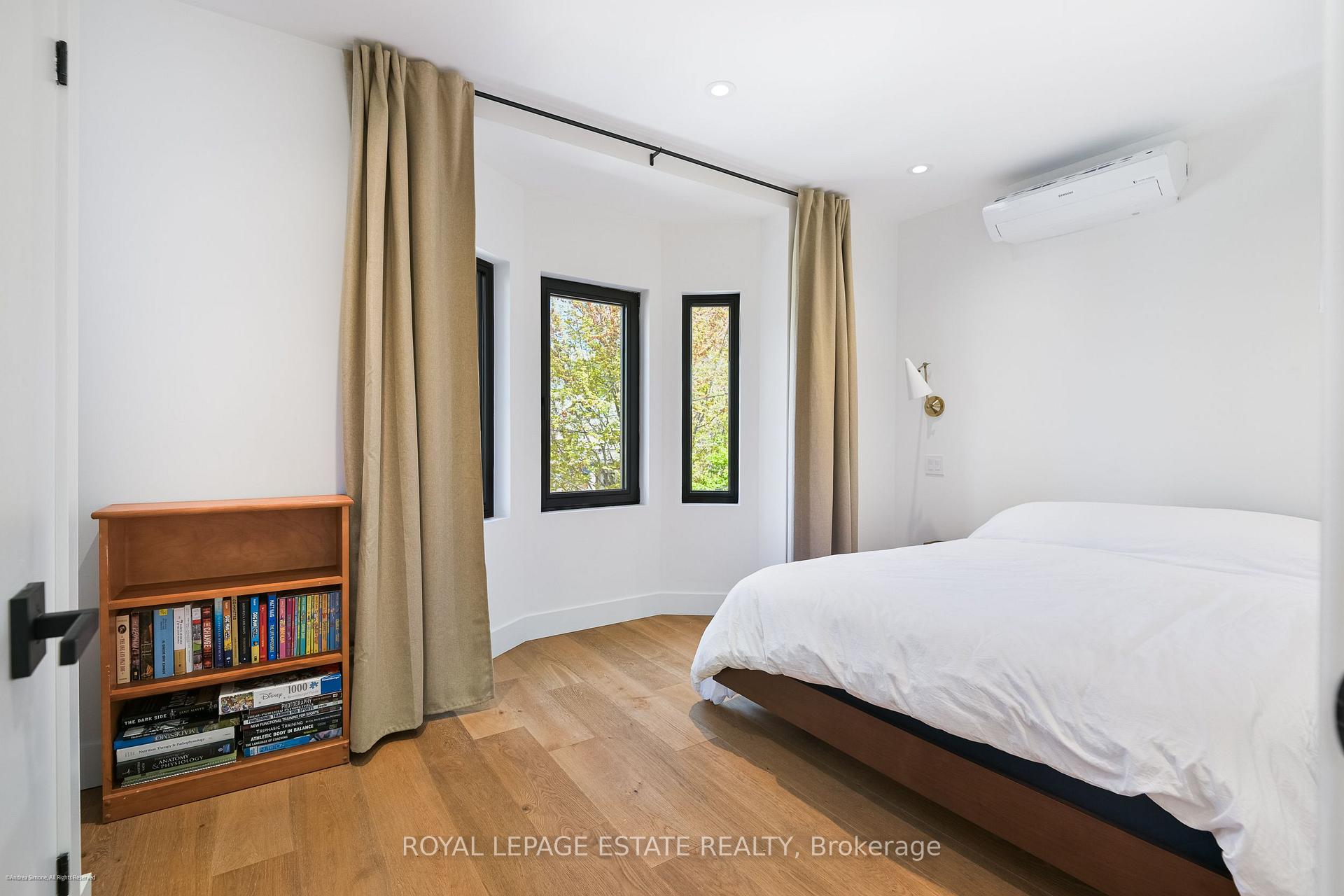 Photo 10 of 23 Fulton Avenue, Toronto, Playter Estates-Danforth — HOMEH