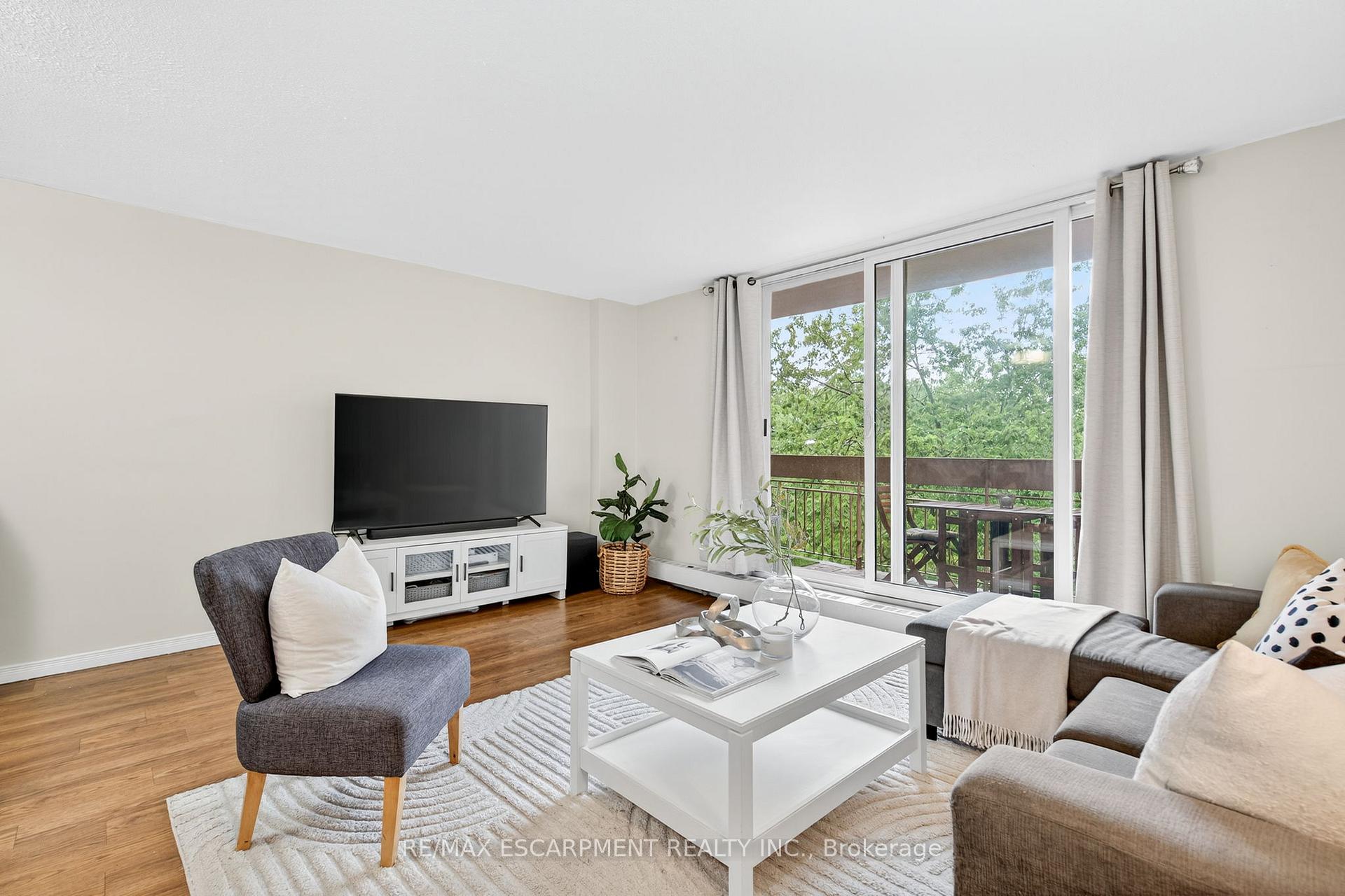 Photo 19 of Unit 320, 350 Quigley Road, Hamilton, Vincent — HOMEH