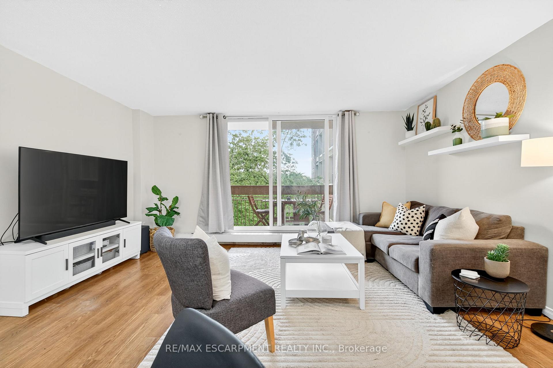 Photo 16 of Unit 320, 350 Quigley Road, Hamilton, Vincent — HOMEH