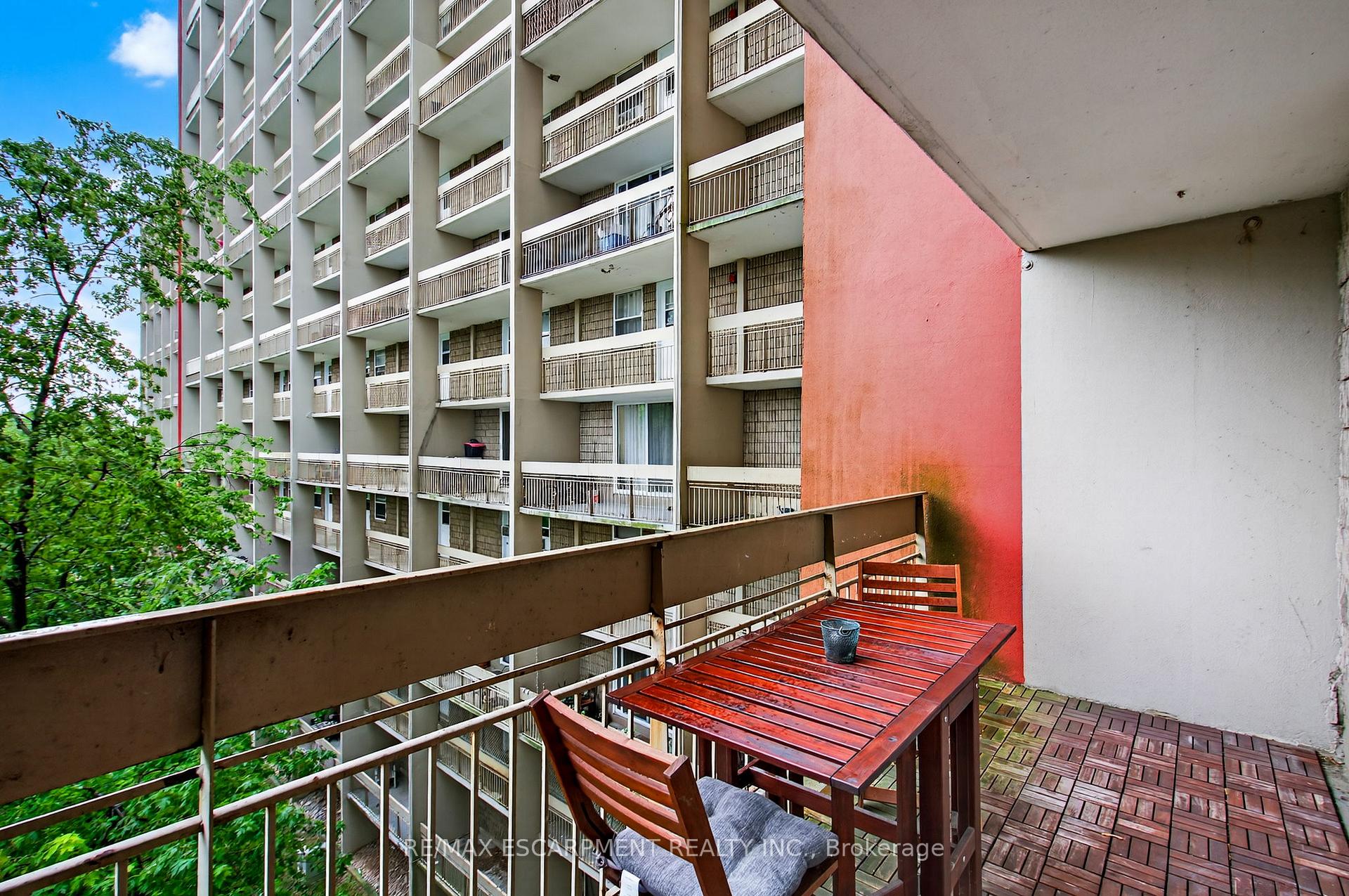 Photo 6 of Unit 320, 350 Quigley Road, Hamilton, Vincent — HOMEH