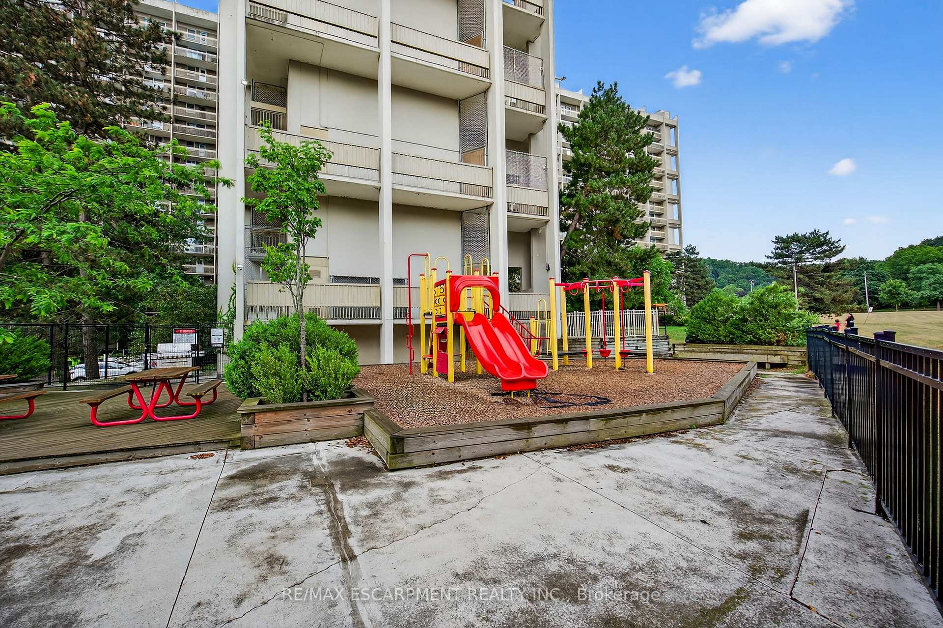 Photo 26 of Unit 320, 350 Quigley Road, Hamilton, Vincent — HOMEH