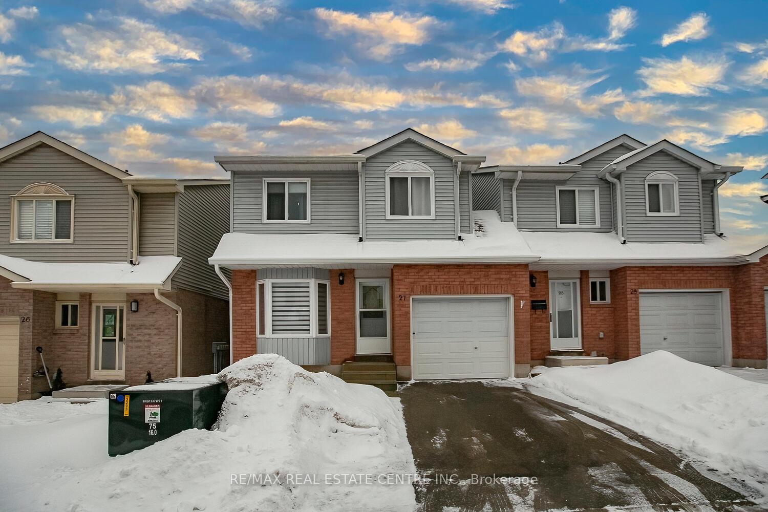 Front of Unit 27, 31 Parkview Drive