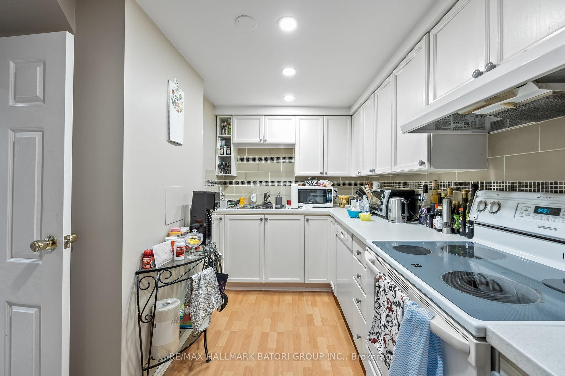 Photo 21 of Unit Main, 9 Wingate Place, Toronto, Forest Hill North — HOMEH
