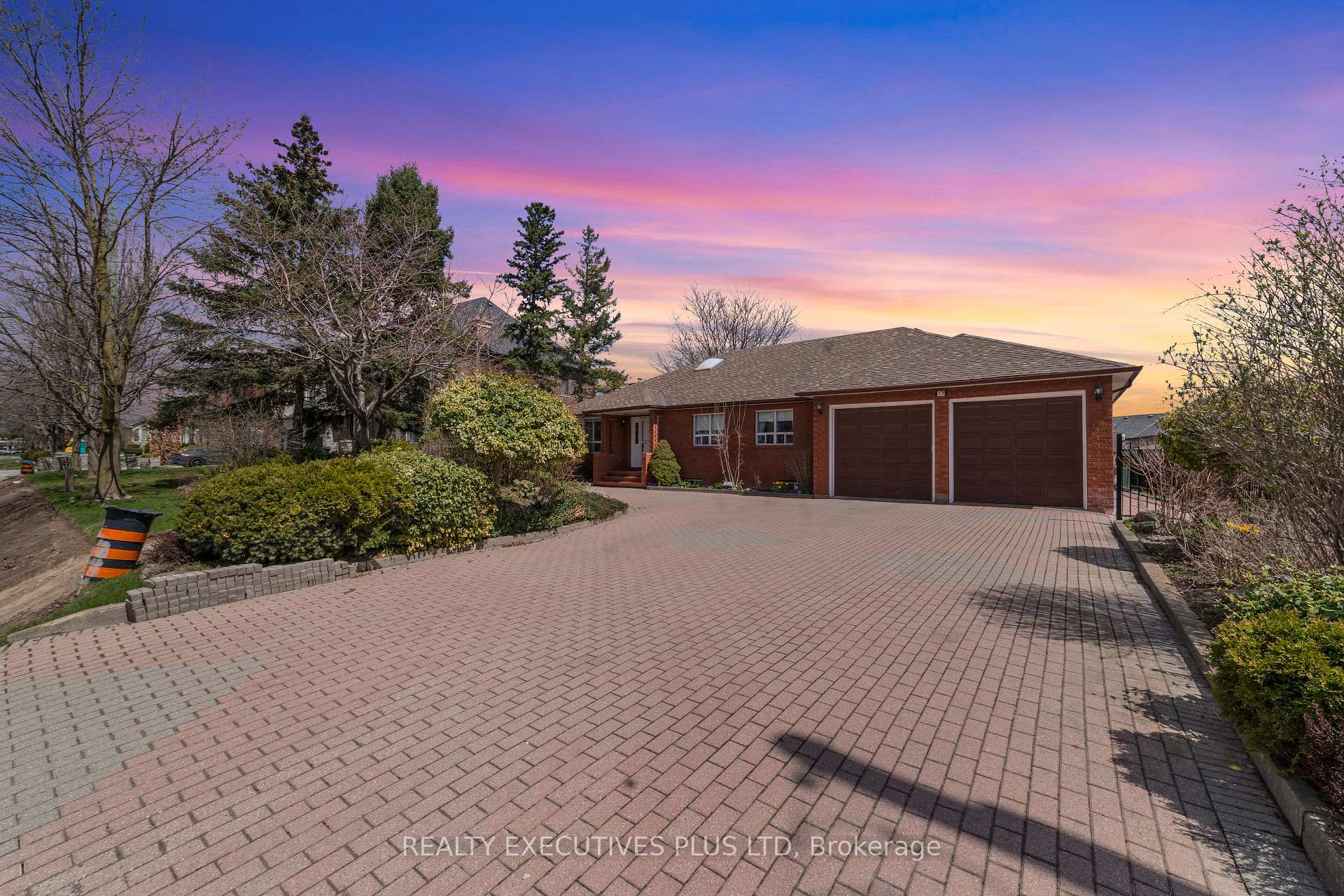 Photo 1 of 17 Gram Street, Vaughan, Maple — HOMEH