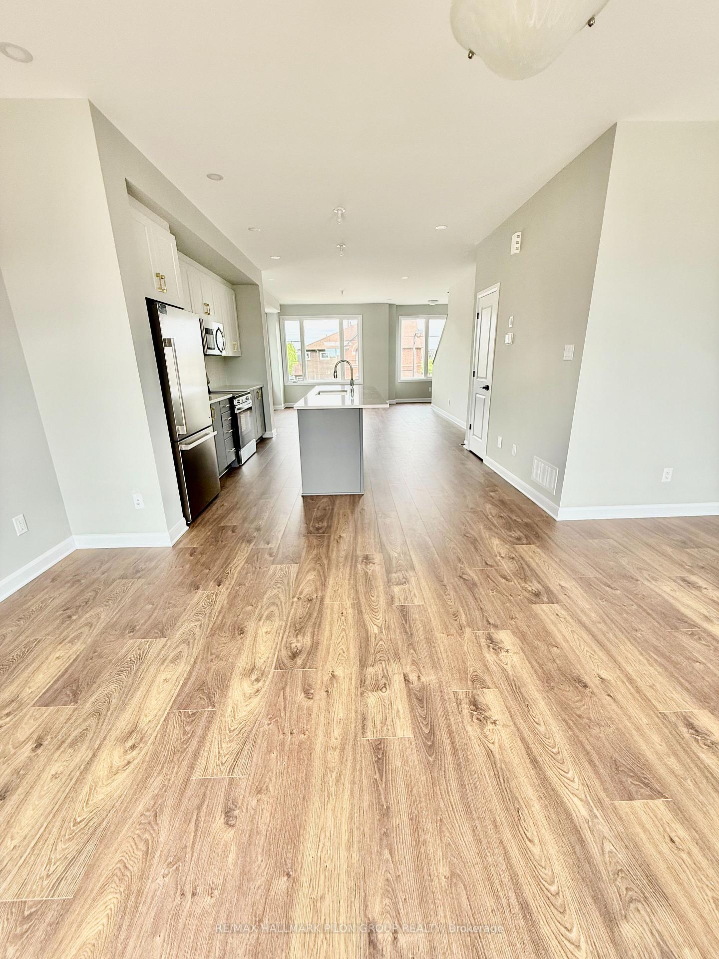 Photo 13 of 181 Gerry Lalonde Drive, Ottawa, Avalon West — HOMEH