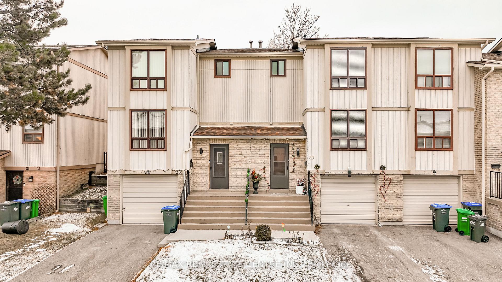 Front of Unit 33, 33 Guildford Crescent