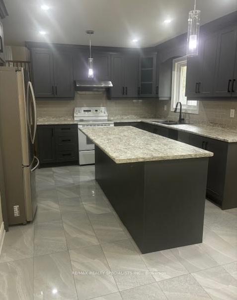 Photo 2 of Unit Upper, 20 Roseville Drive, Brampton, Brampton South — HOMEH