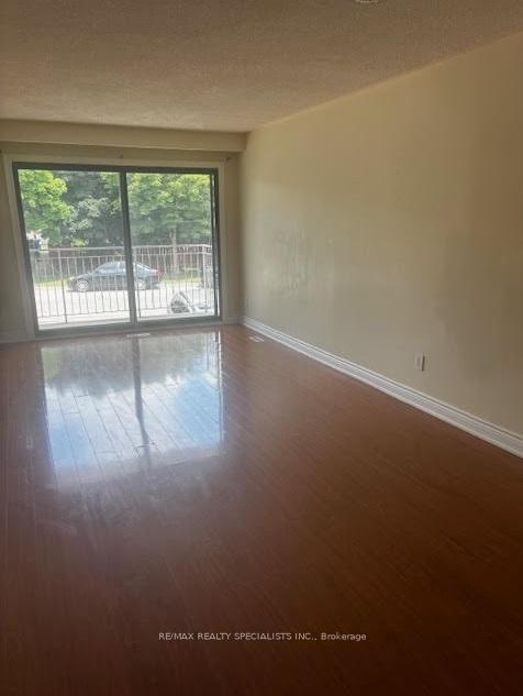 Photo 7 of Unit Upper, 20 Roseville Drive, Brampton, Brampton South — HOMEH