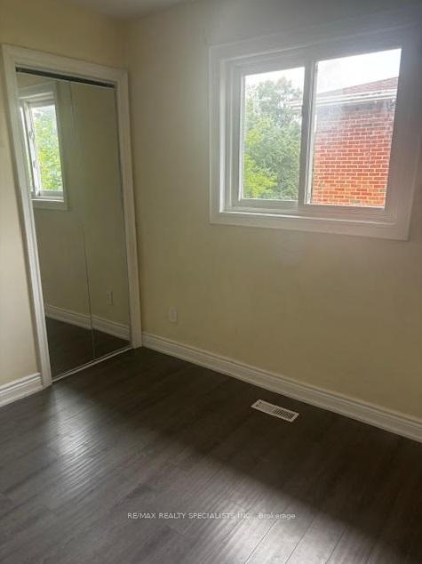 Photo 12 of Unit Upper, 20 Roseville Drive, Brampton, Brampton South — HOMEH