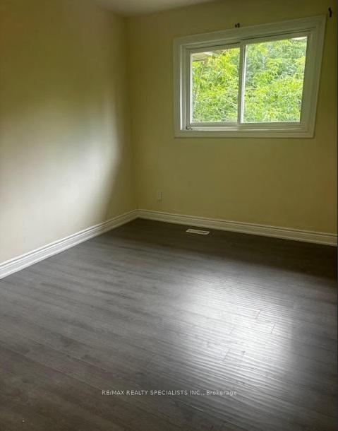 Photo 11 of Unit Upper, 20 Roseville Drive, Brampton, Brampton South — HOMEH