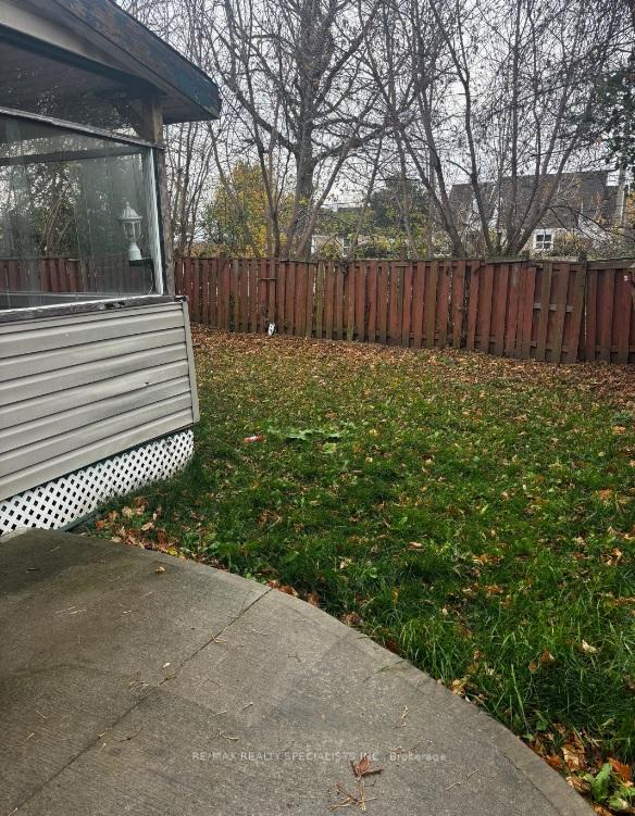 Photo 16 of Unit Upper, 20 Roseville Drive, Brampton, Brampton South — HOMEH