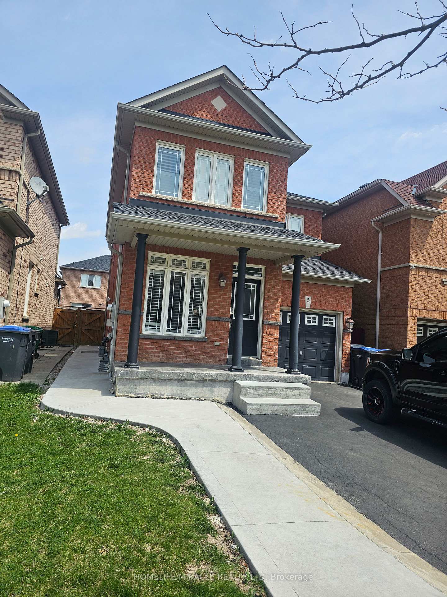 Photo 9 of 5 Percy Gate Road, Brampton, Fletcher's Meadow — HOMEH