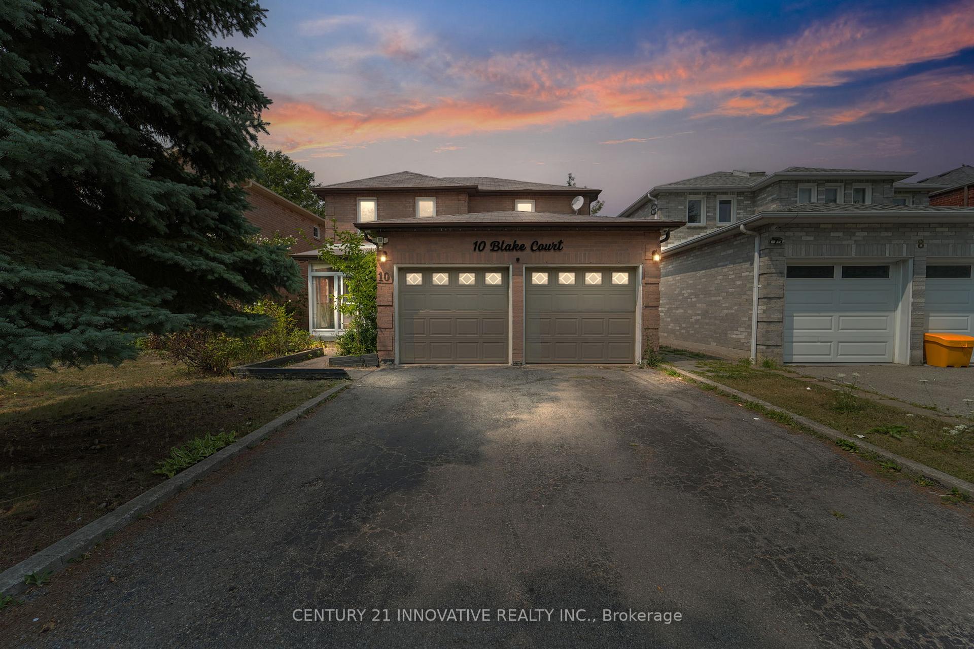 Photo 3 of 10 Blake Court, Ajax, Central — HOMEH