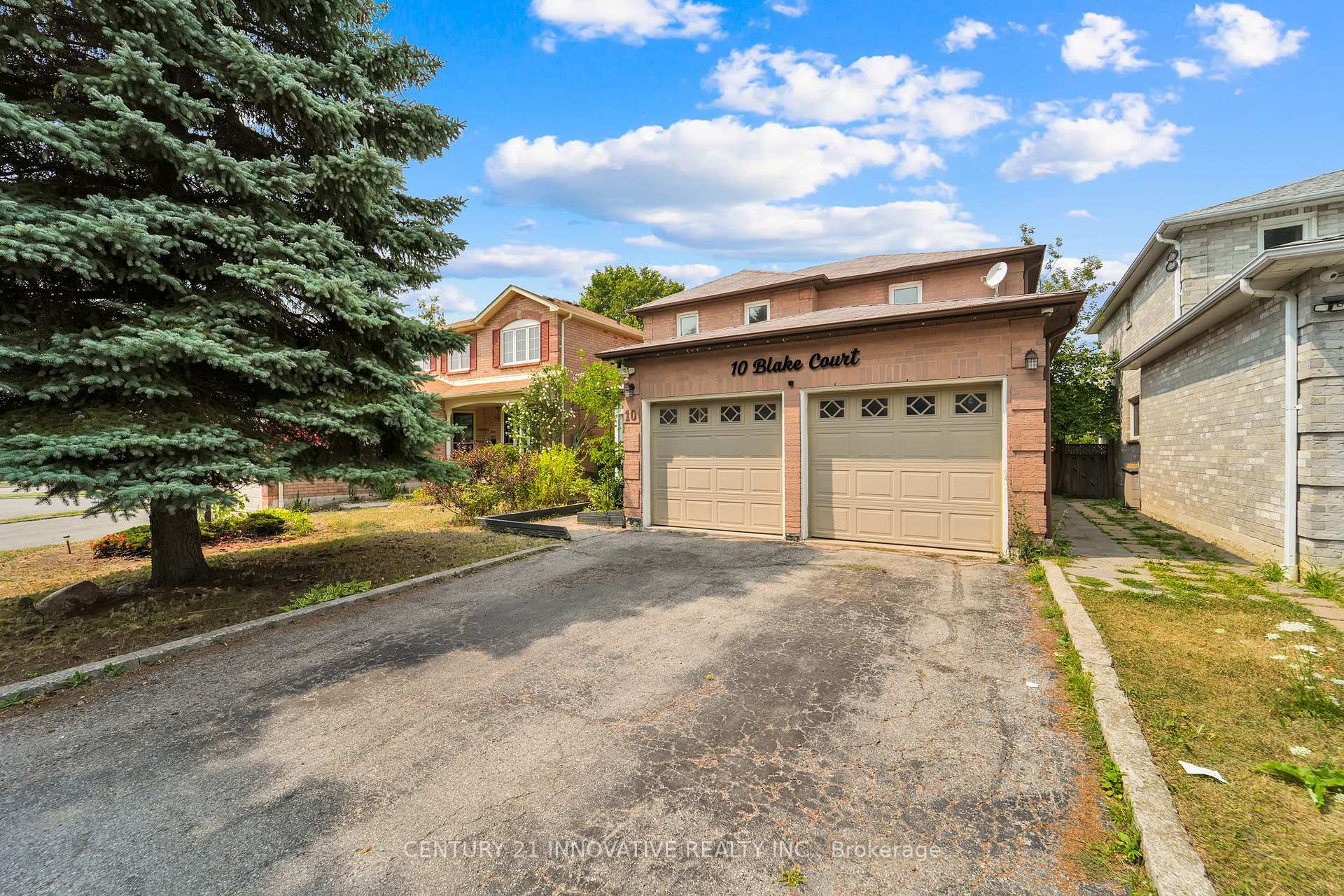 Photo 5 of 10 Blake Court, Ajax, Central — HOMEH