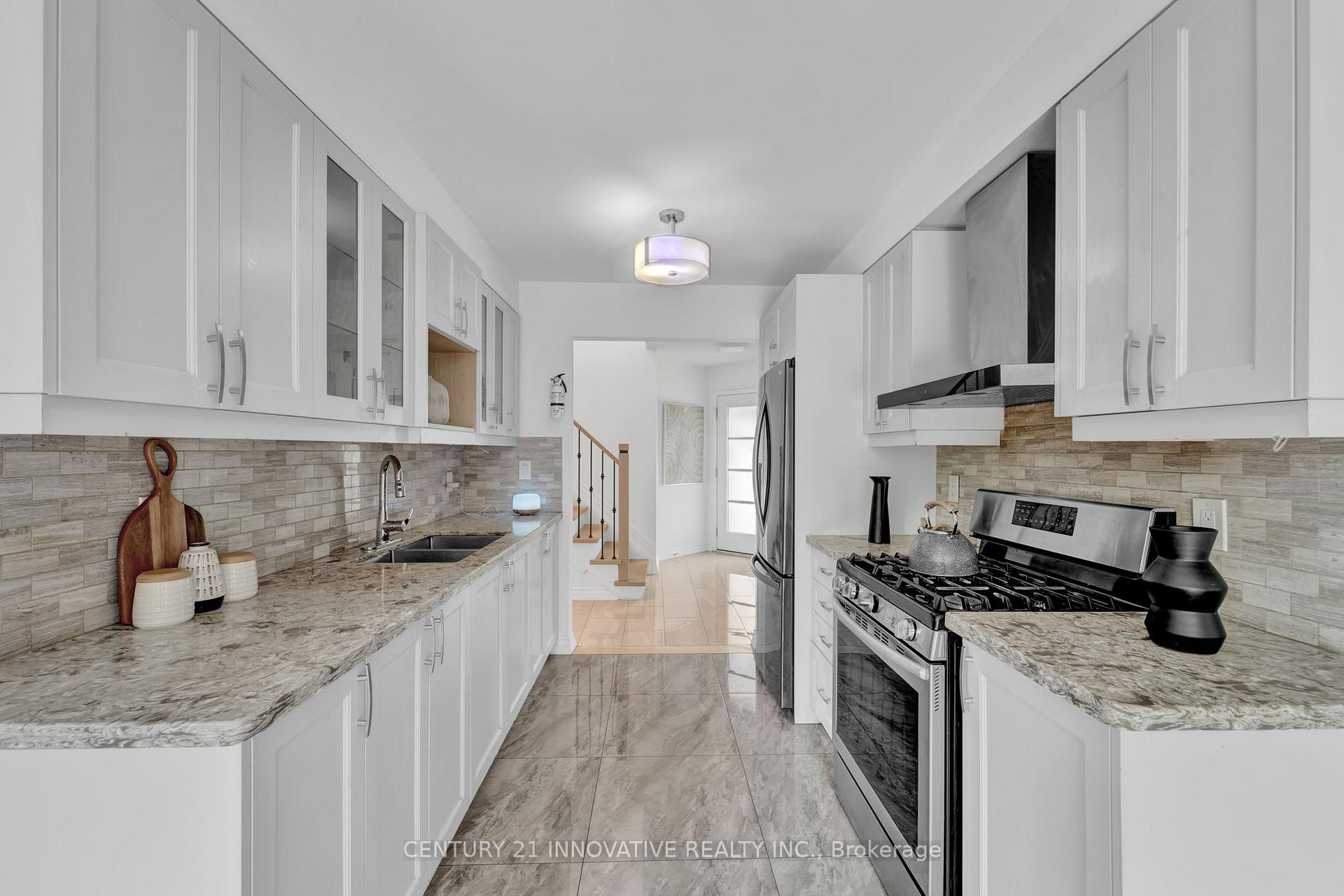 Photo 15 of 10 Blake Court, Ajax, Central — HOMEH