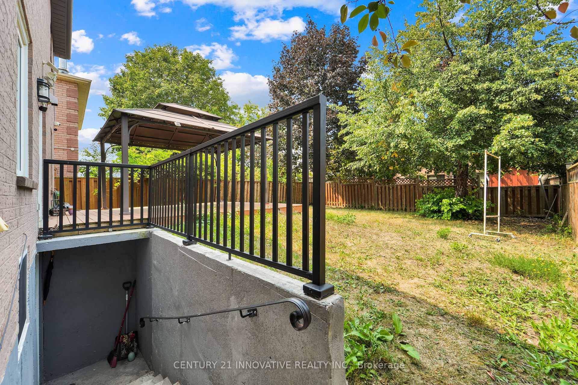 Photo 29 of 10 Blake Court, Ajax, Central — HOMEH