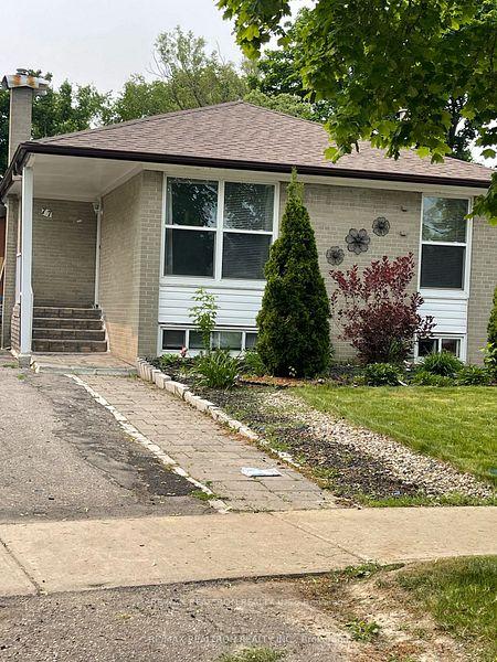 Photo 4 of Unit Main Floor, 77 Murray Drive, Aurora, Aurora Highlands — HOMEH
