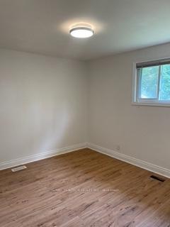 Photo 6 of Unit Main Floor, 77 Murray Drive, Aurora, Aurora Highlands — HOMEH