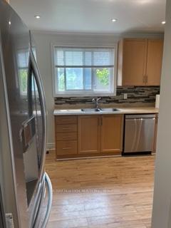 Photo 9 of Unit Main Floor, 77 Murray Drive, Aurora, Aurora Highlands — HOMEH