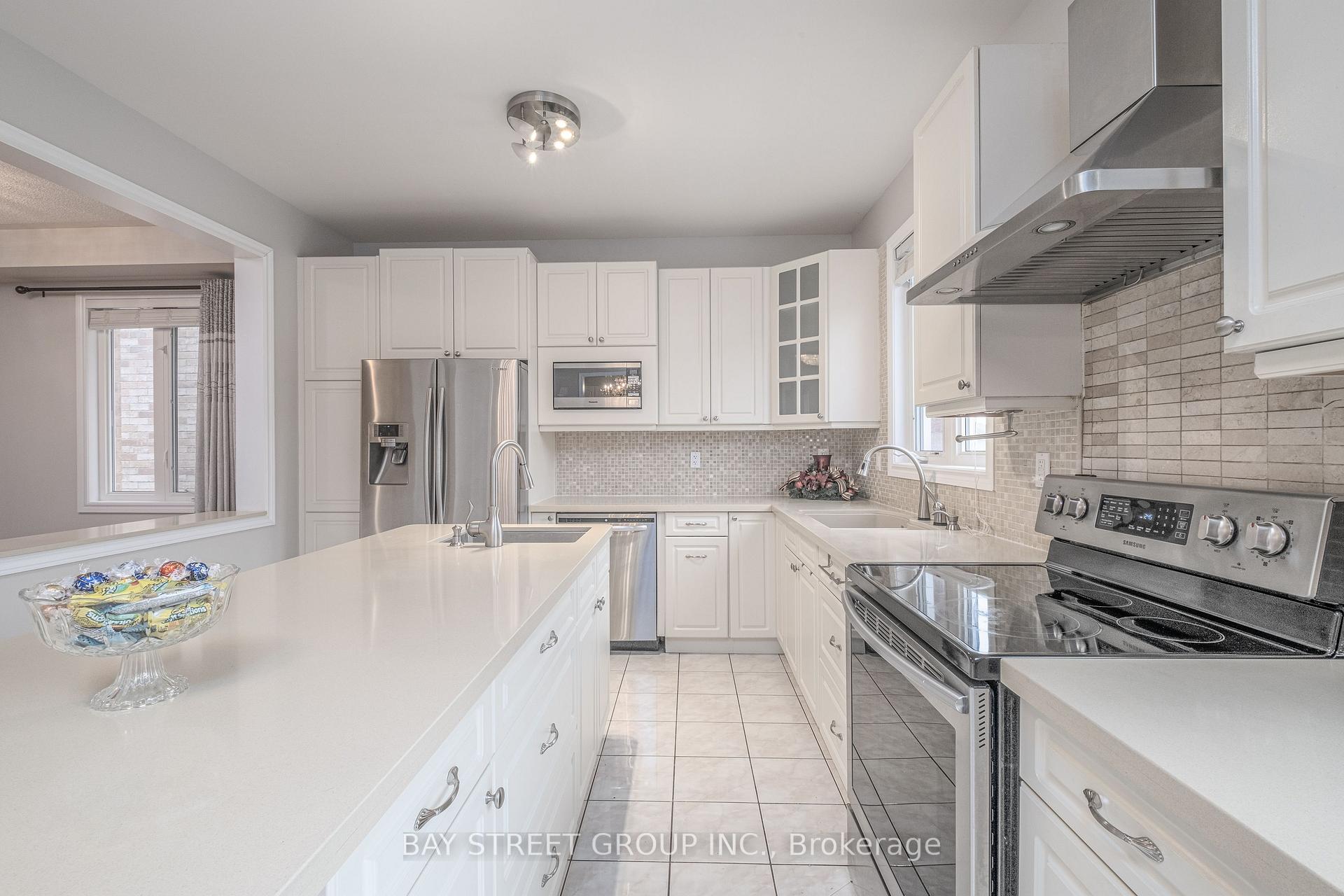Photo 8 of Unit Upper, 163 Williamson Drive E, Ajax, Northwest Ajax — HOMEH