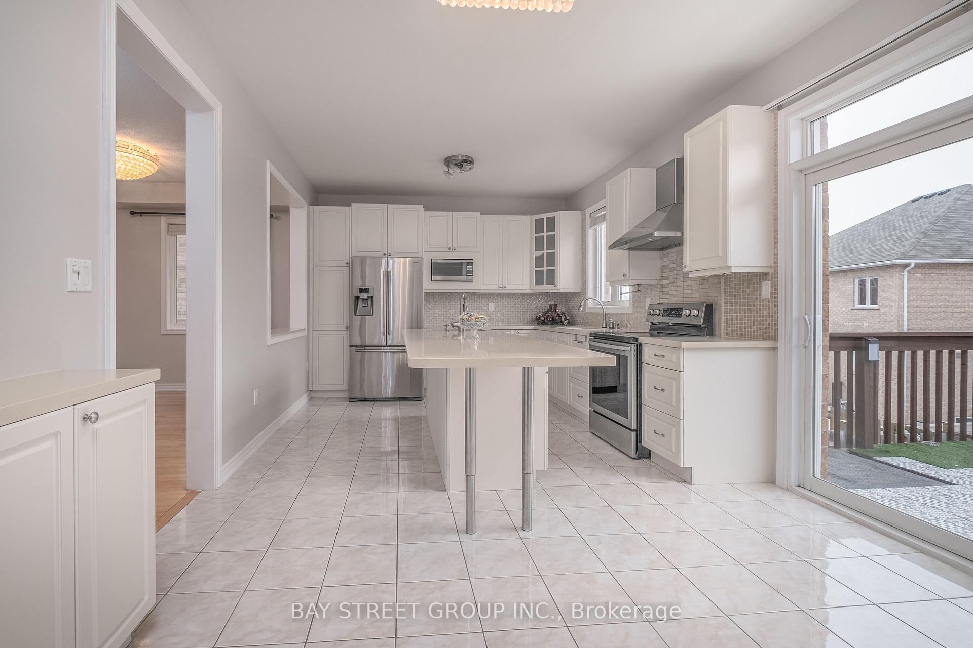 Photo 7 of Unit Upper, 163 Williamson Drive E, Ajax, Northwest Ajax — HOMEH
