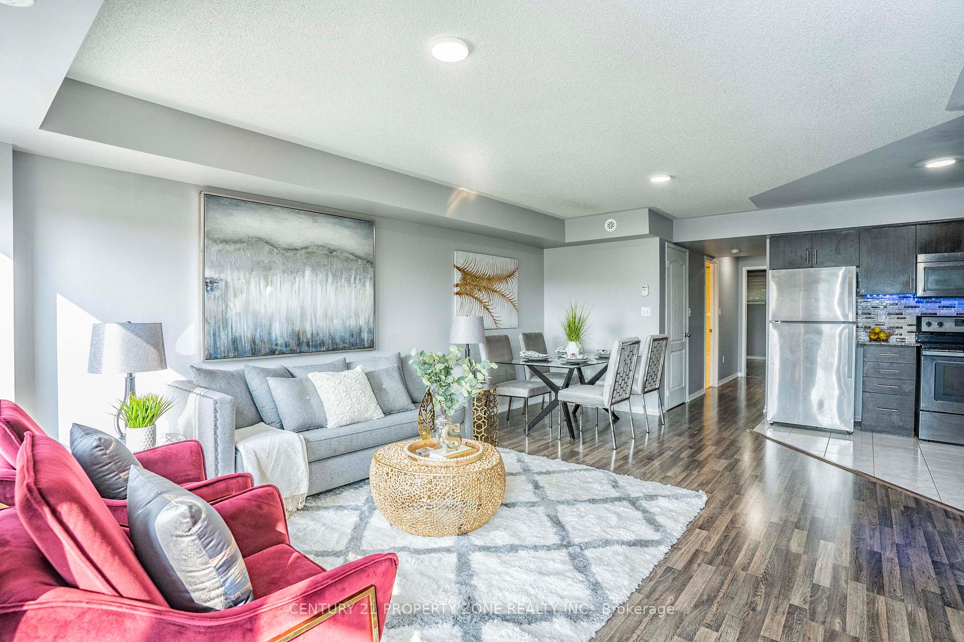 Photo 5 of Unit 4, 2500 Post Road, Oakville, River Oaks — HOMEH