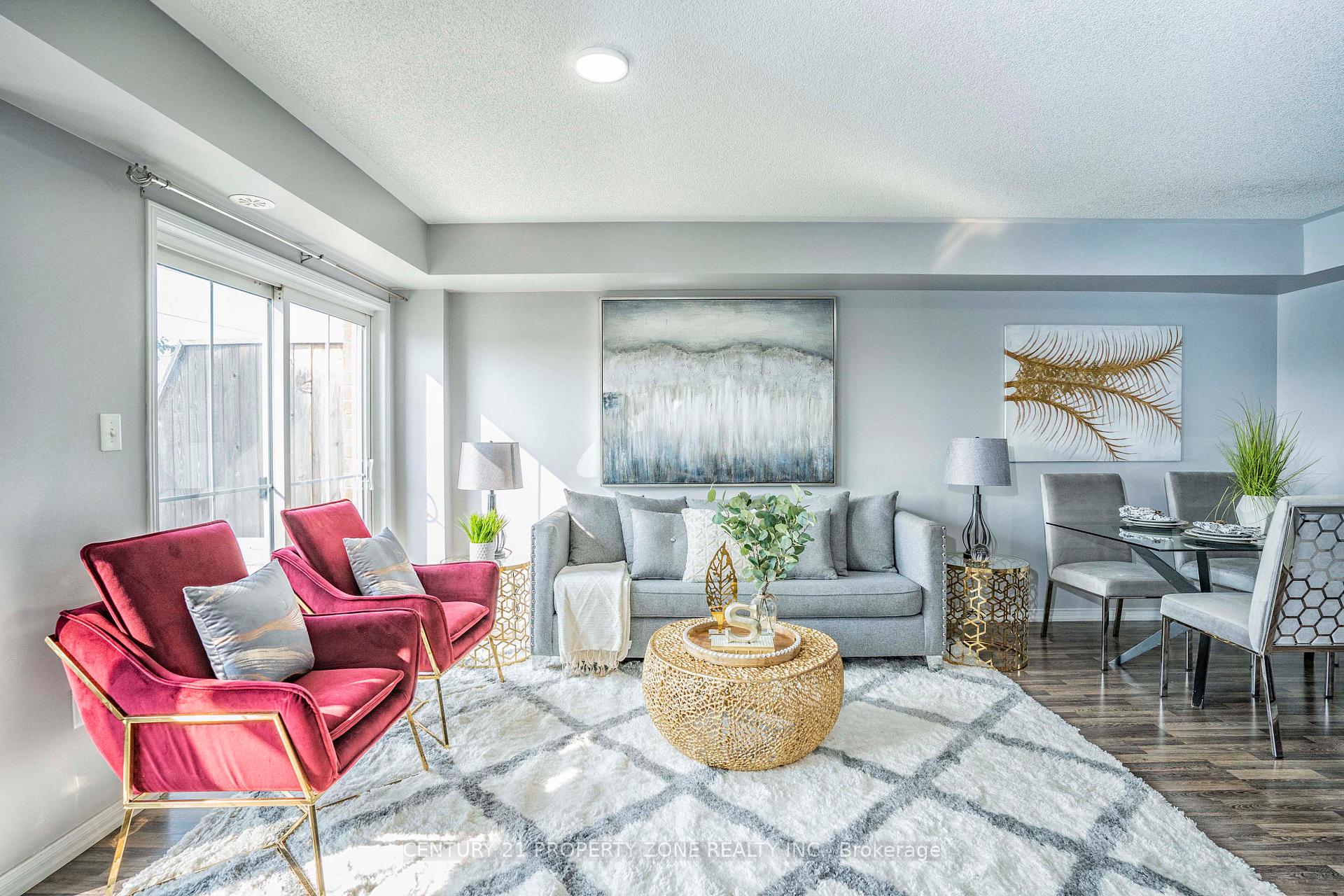 Photo 4 of Unit 4, 2500 Post Road, Oakville, River Oaks — HOMEH