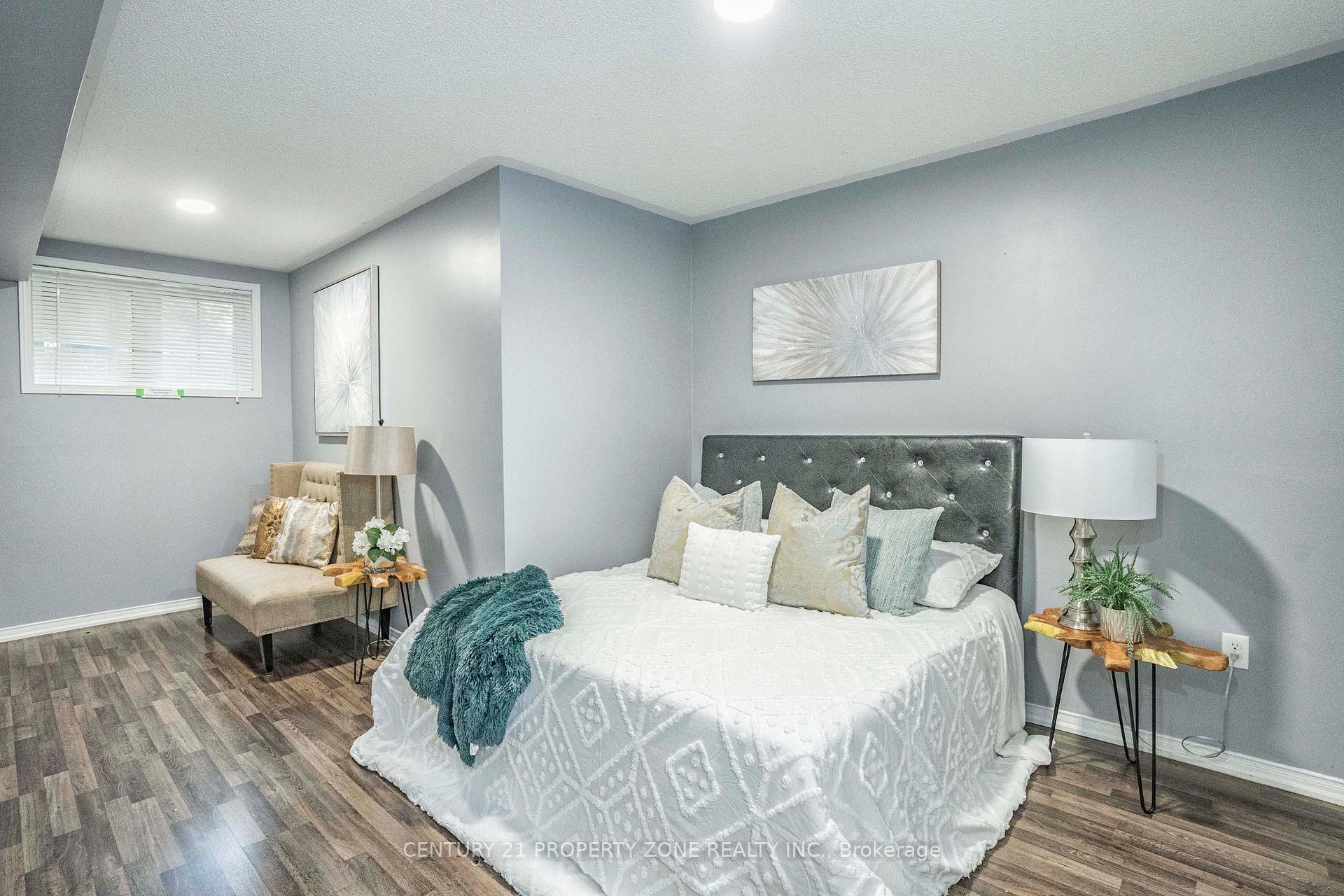 Photo 8 of Unit 4, 2500 Post Road, Oakville, River Oaks — HOMEH