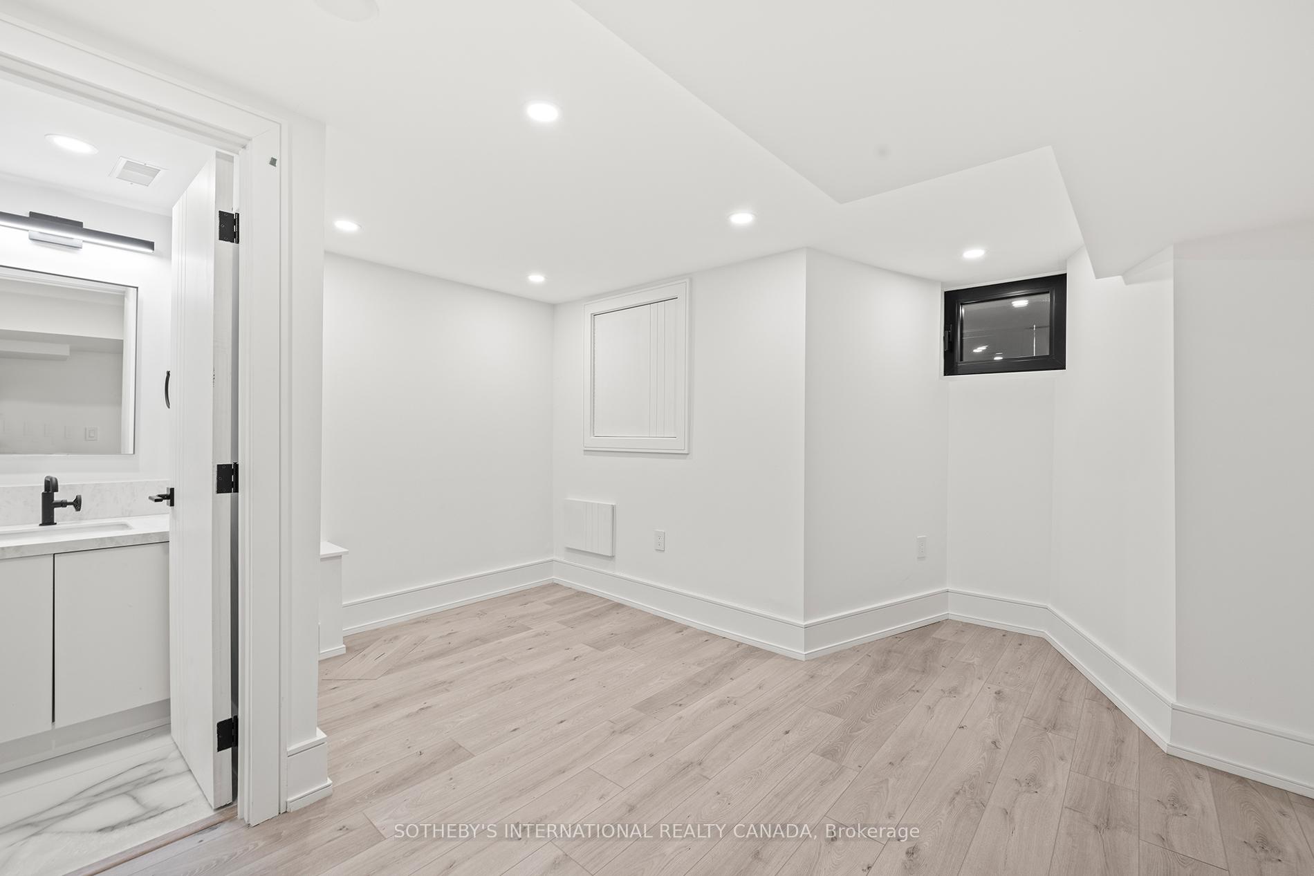 Photo 26 of 121 Major Street, Toronto, University — HOMEH