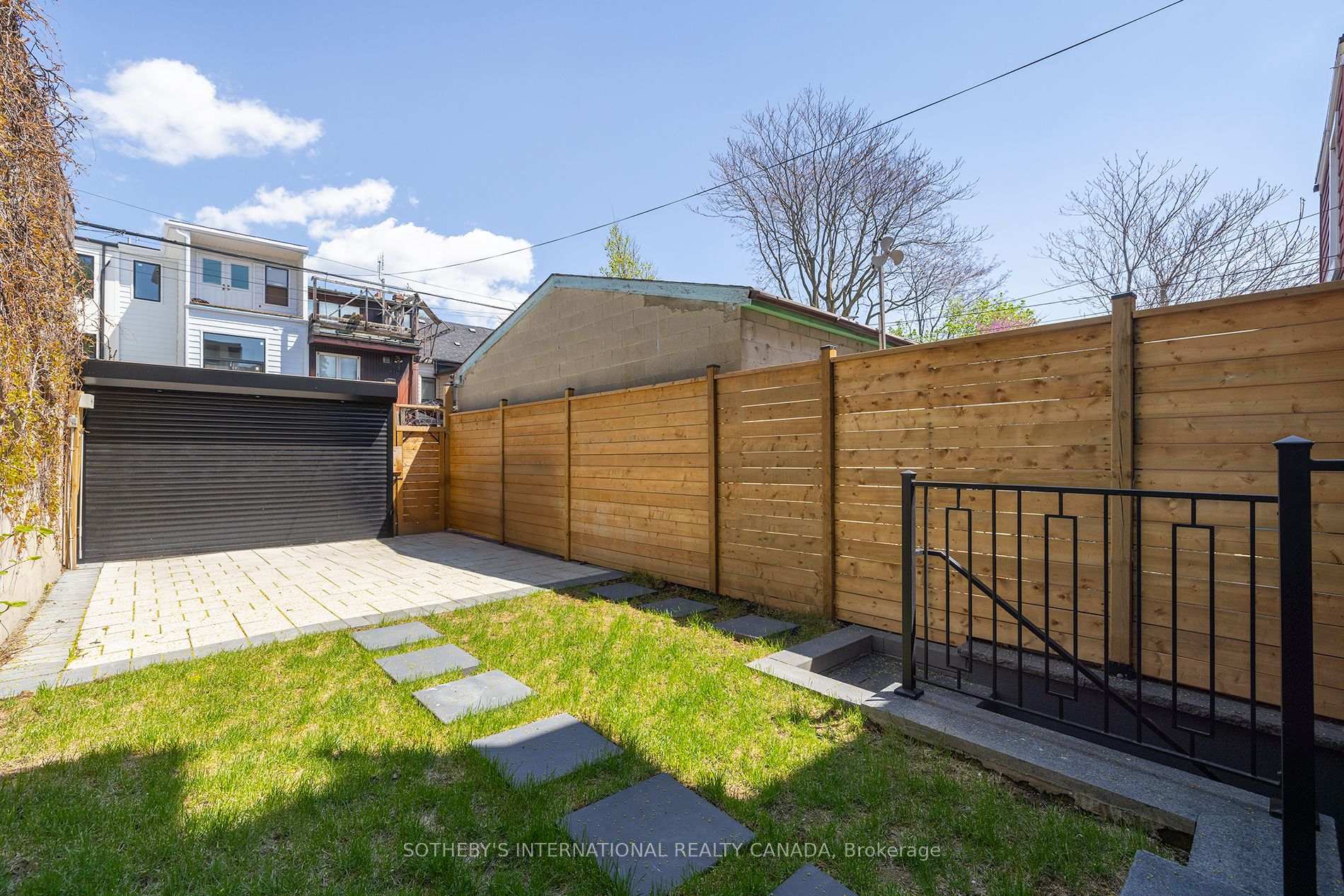 Photo 38 of 121 Major Street, Toronto, University — HOMEH