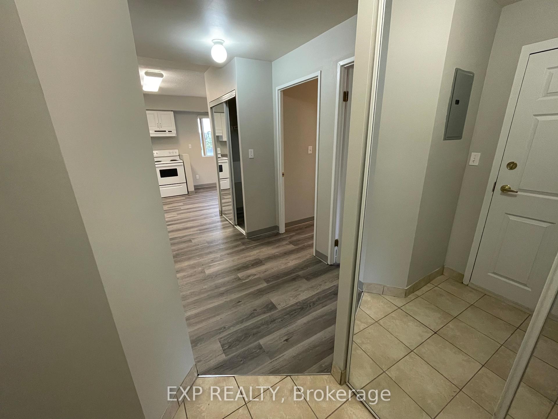 Photo 4 of Unit 512, 593 Strasburg Road, Kitchener — HOMEH
