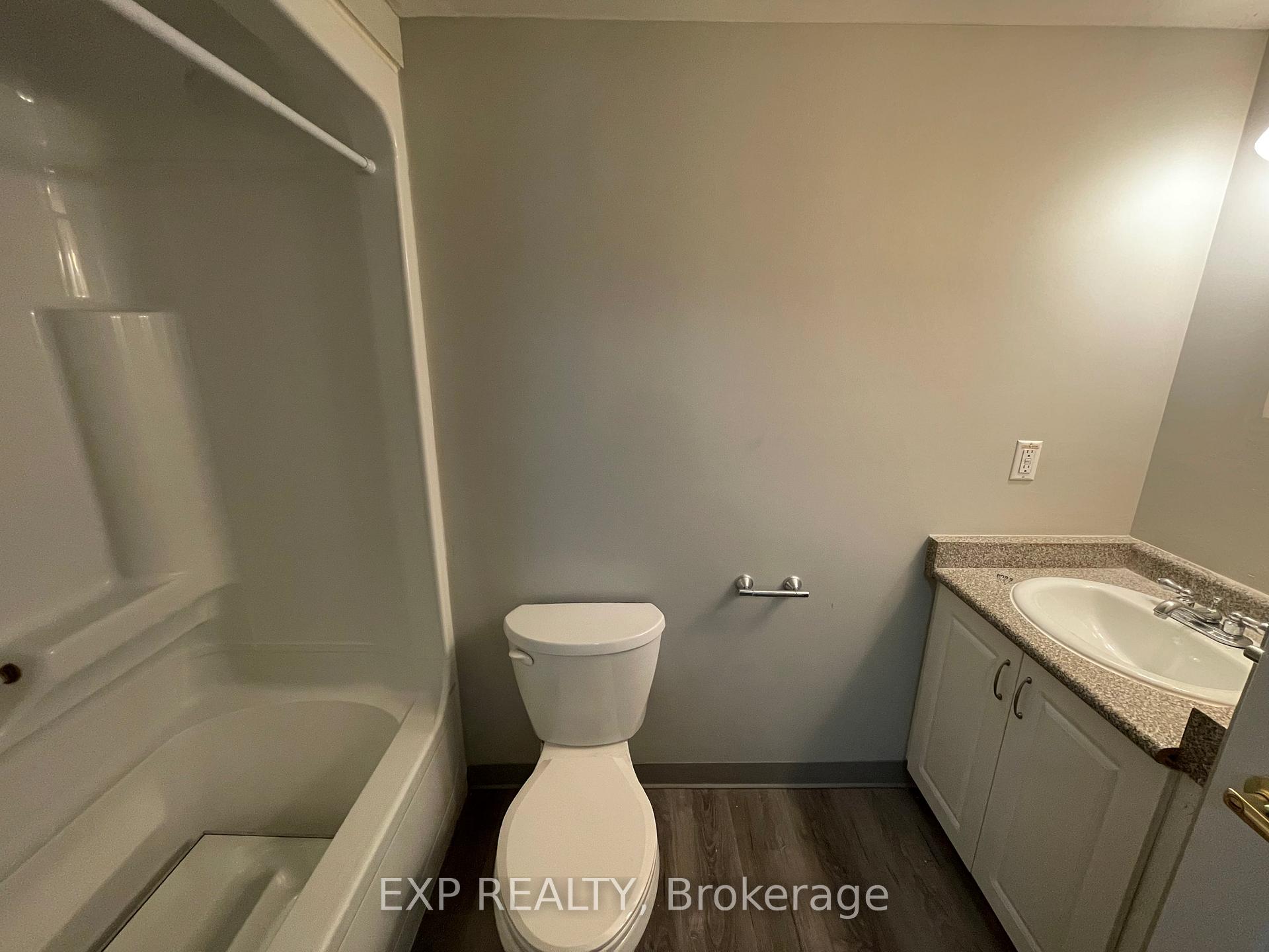Photo 6 of Unit 512, 593 Strasburg Road, Kitchener — HOMEH