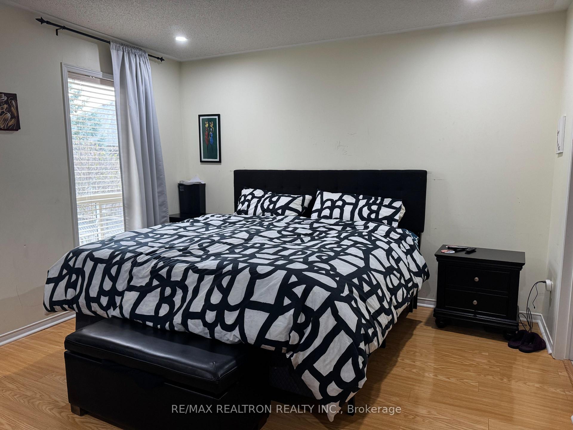 Photo 8 of Unit Upper Lvl, 212 Van Scott Drive, Brampton, Northwest Sandalwood Parkway — HOMEH