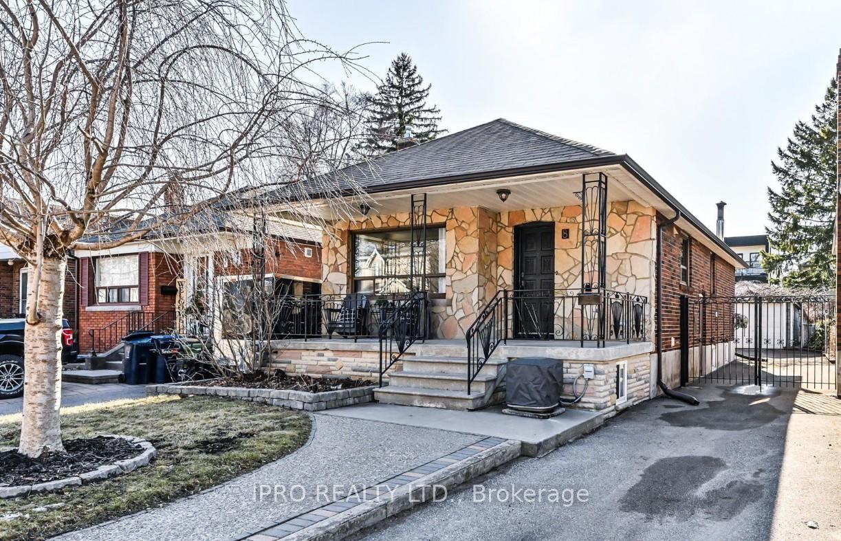 Photo 1 of 8 Northridge Avenue, Toronto, East York — HOMEH
