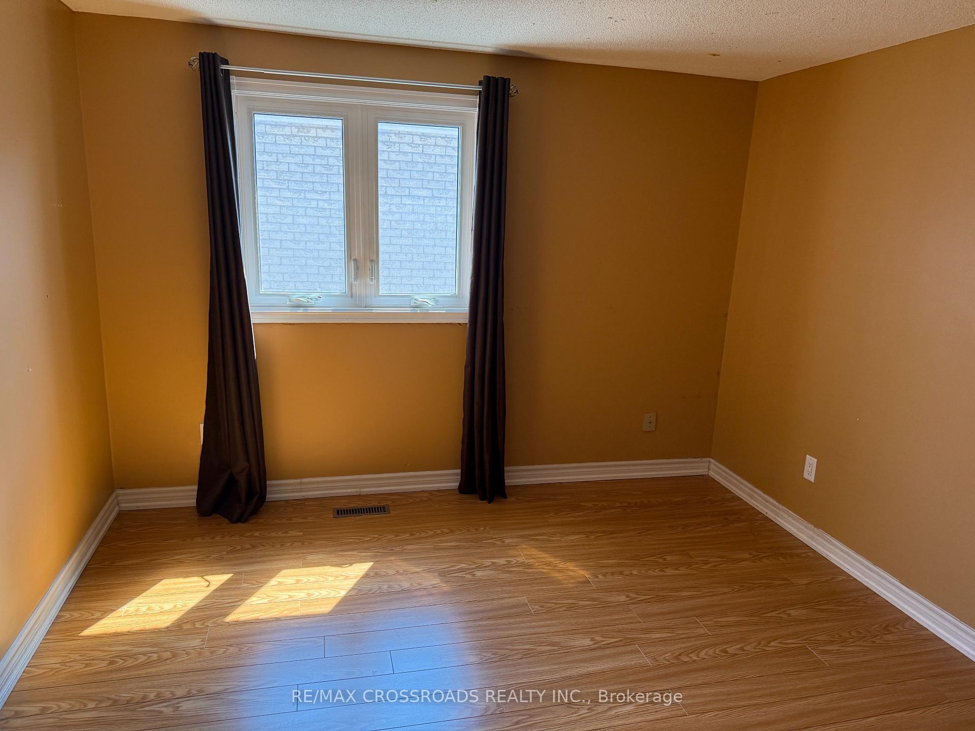 Photo 16 of Unit Main, 80 Terrosa Road, Markham, Middlefield — HOMEH