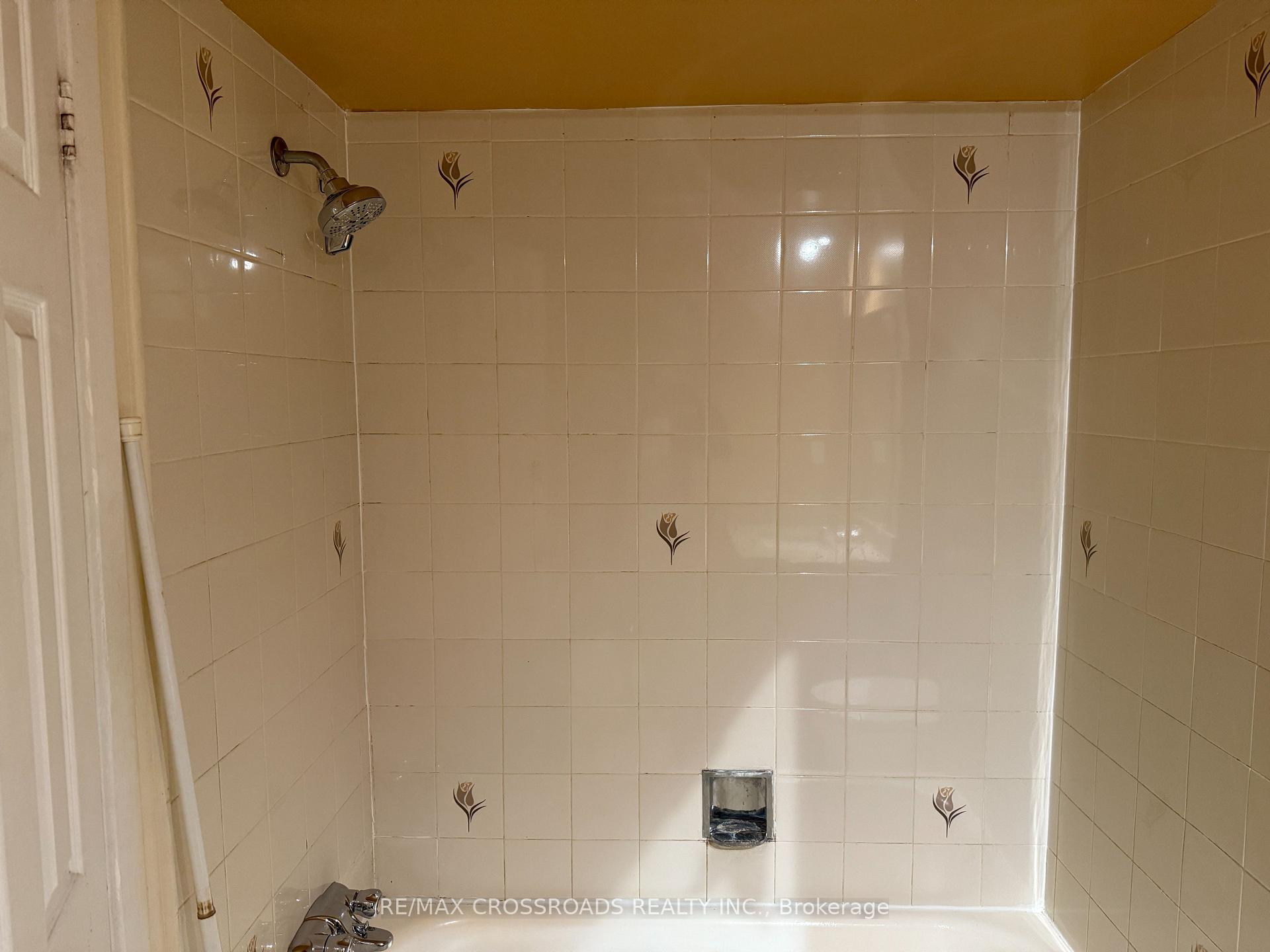 Photo 11 of Unit Main, 80 Terrosa Road, Markham, Middlefield — HOMEH