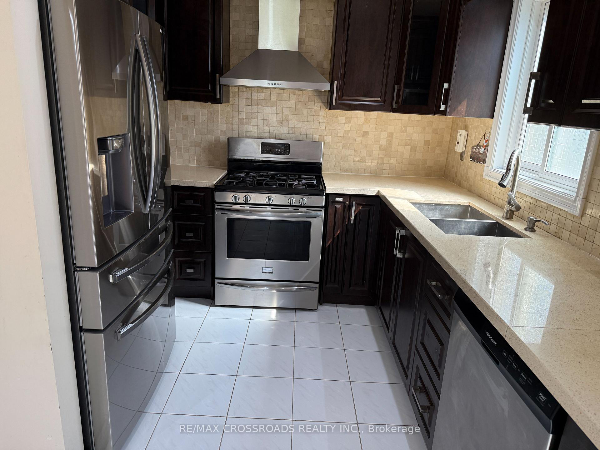 Photo 19 of Unit Main, 80 Terrosa Road, Markham, Middlefield — HOMEH