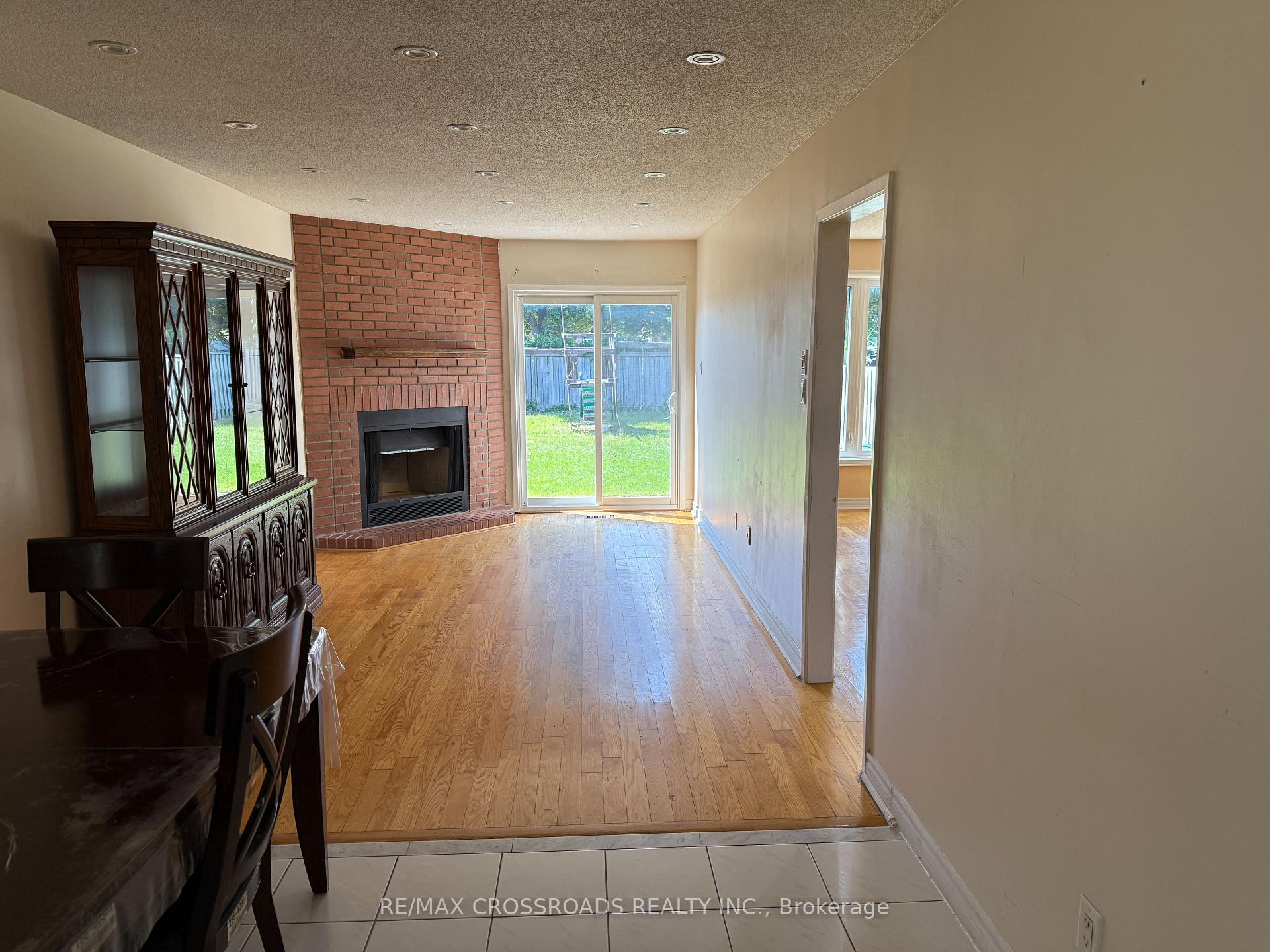 Photo 14 of Unit Main, 80 Terrosa Road, Markham, Middlefield — HOMEH