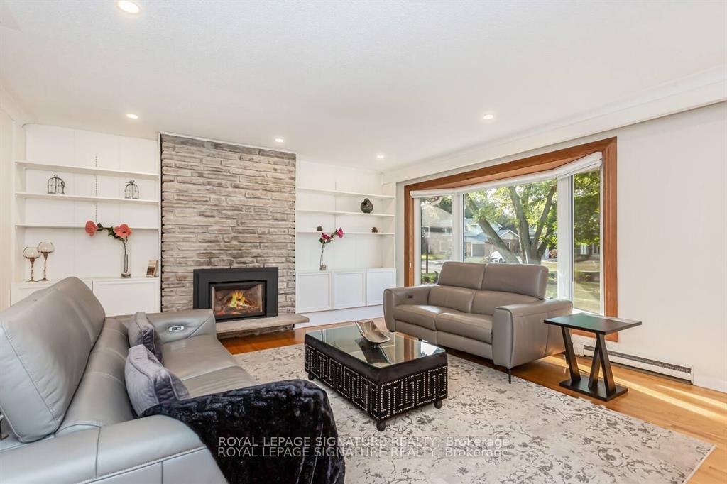 Photo 5 of 153 Ulster Drive, Oakville, Bronte — HOMEH