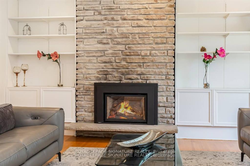 Photo 3 of 153 Ulster Drive, Oakville, Bronte — HOMEH