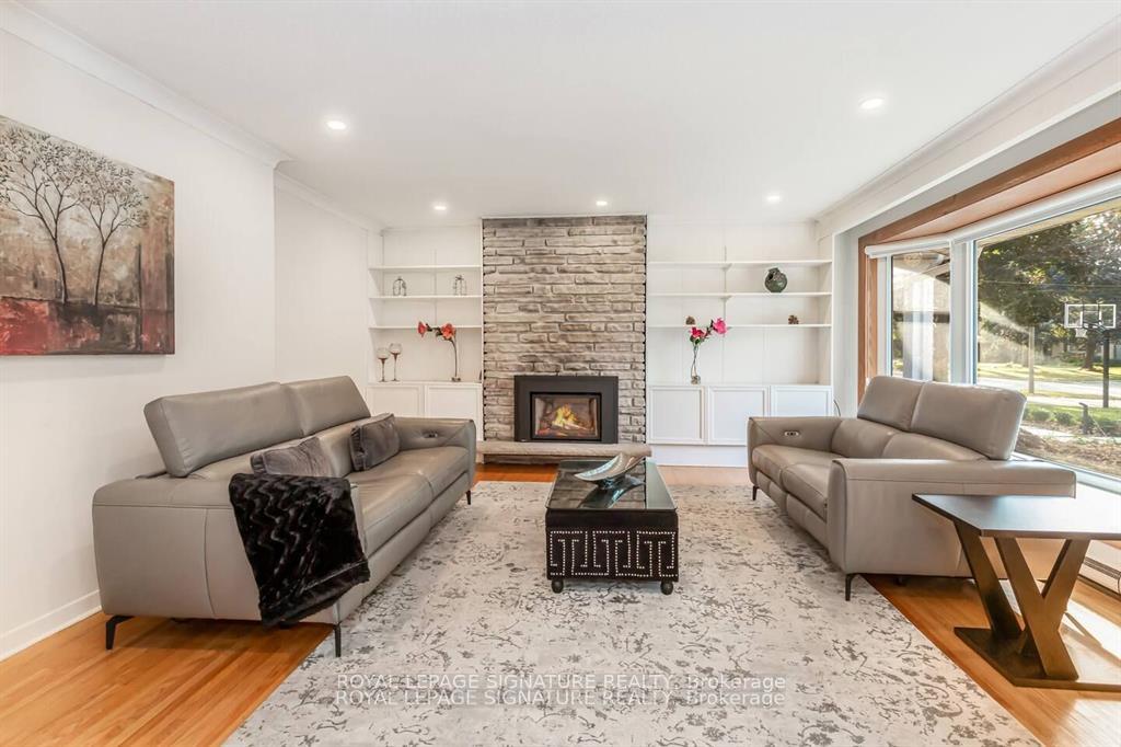 Photo 7 of 153 Ulster Drive, Oakville, Bronte — HOMEH