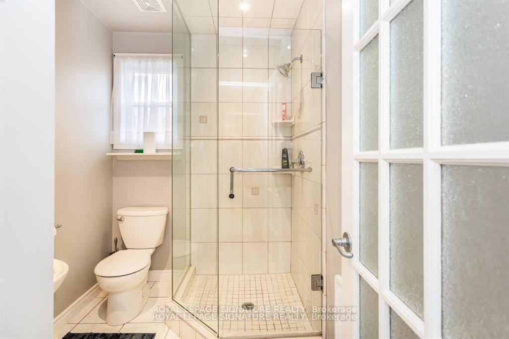Photo 18 of 153 Ulster Drive, Oakville, Bronte — HOMEH