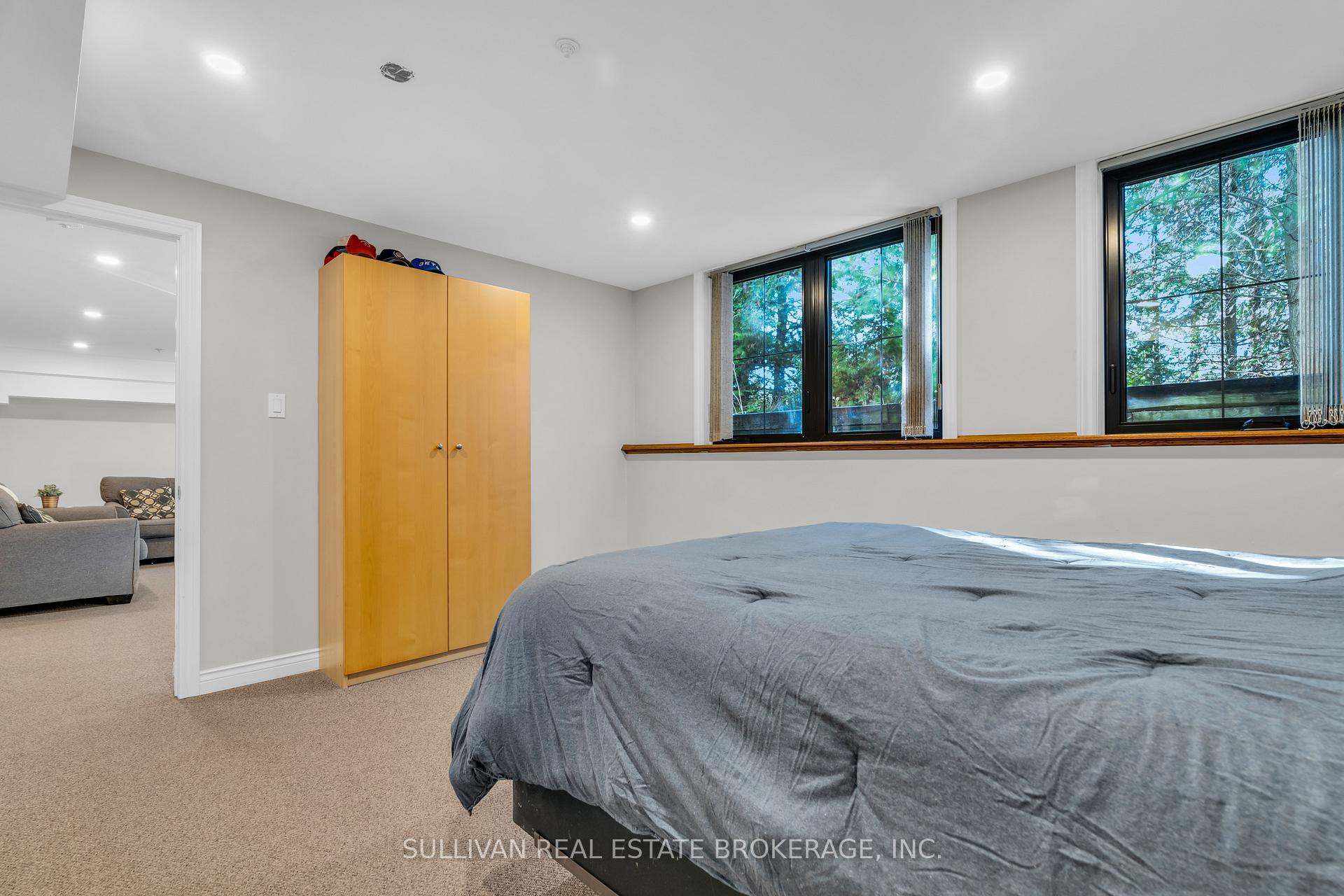 Photo 13 of Unit B, 58 Glenholme Drive, Guelph, York/Watson Industrial Park — HOMEH