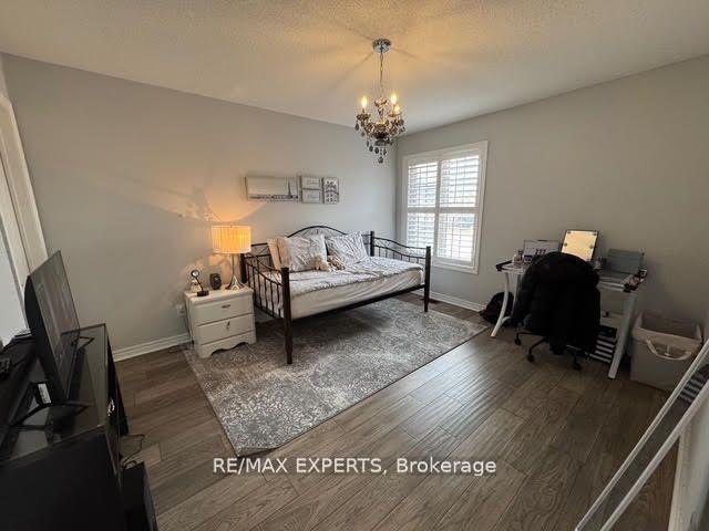 Photo 15 of 17 Belleville Drive, Brampton, Vales of Castlemore North — HOMEH