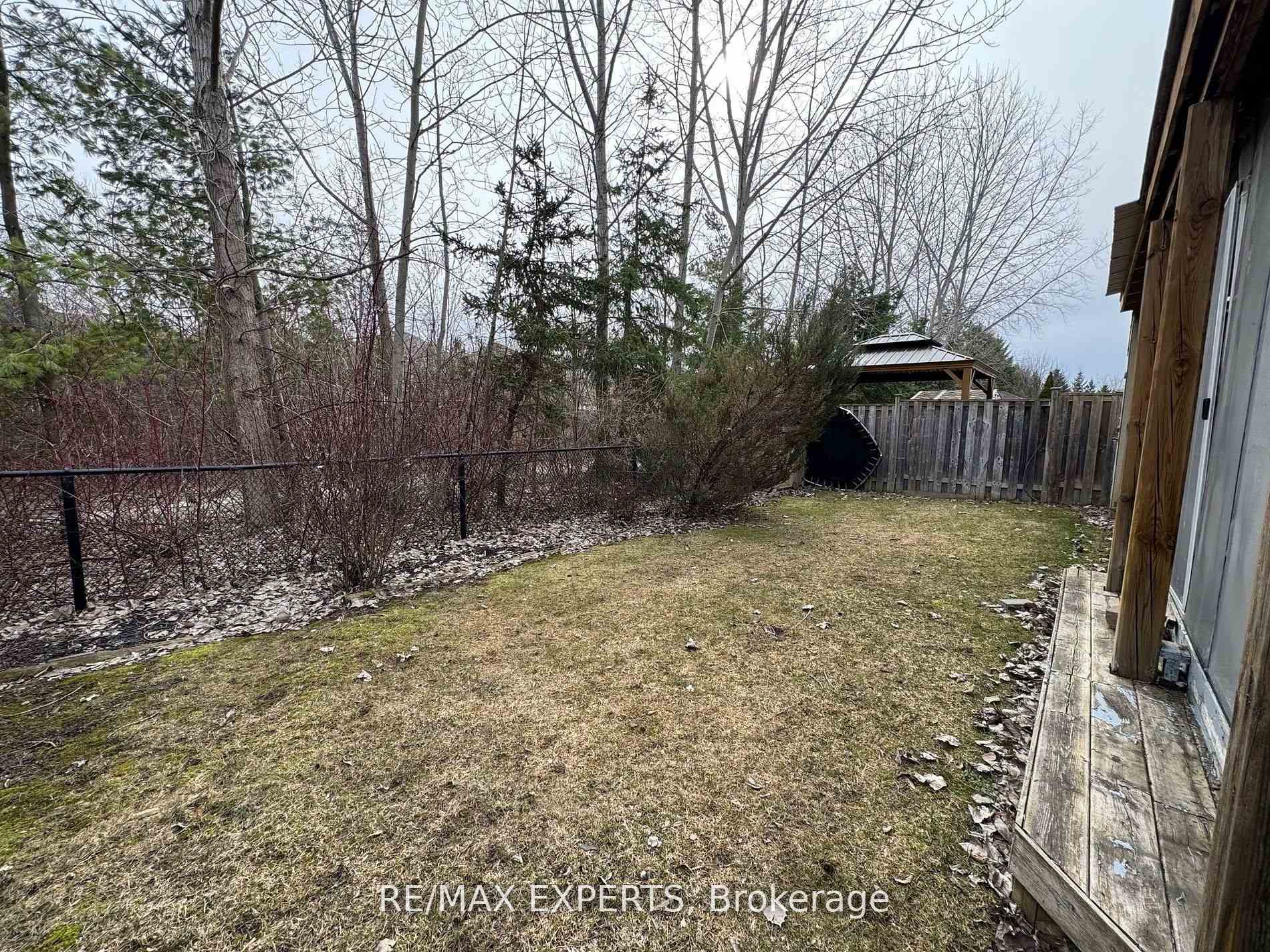 Photo 16 of 17 Belleville Drive, Brampton, Vales of Castlemore North — HOMEH